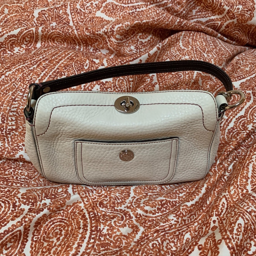 Bags | Coach Chelsea Handbag Ivory D5s8a37 | Poshmark